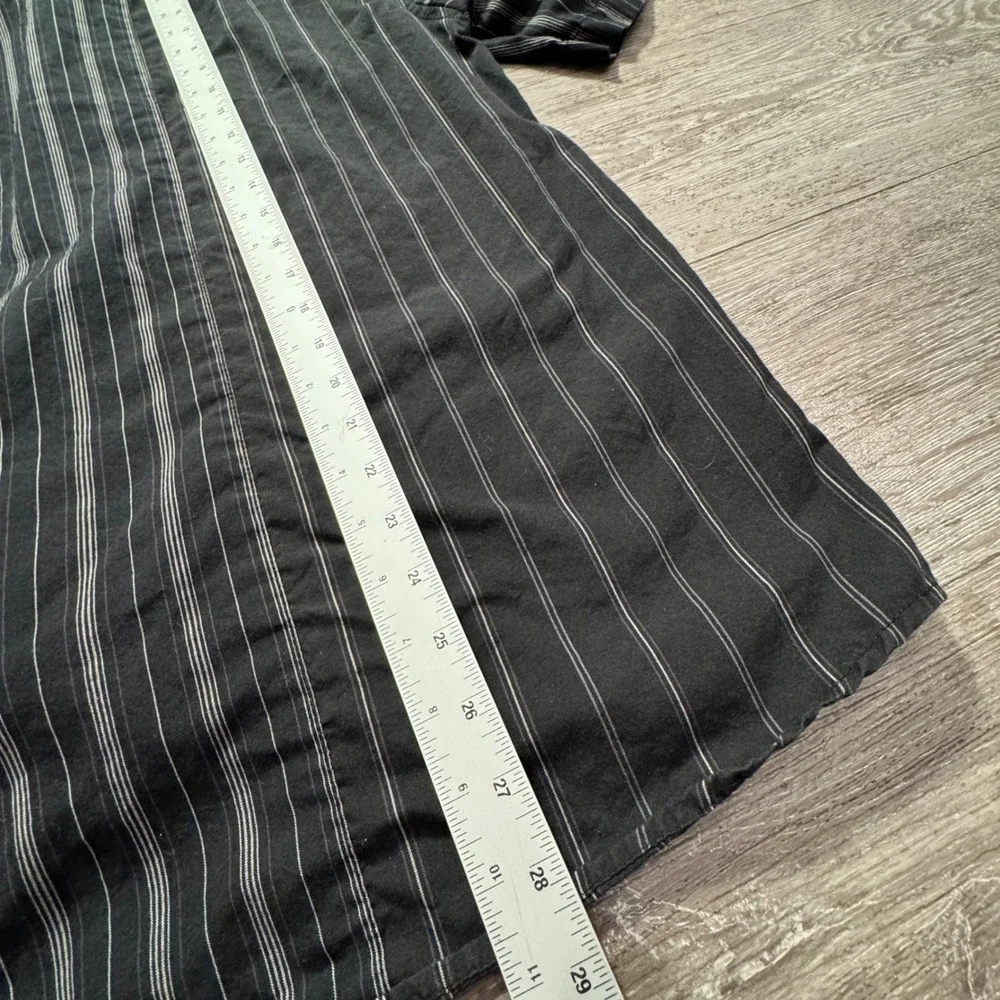 Vintage Quiksilver Shirt Mens Small Black Striped Poly Cotton Casual Skate VTG
